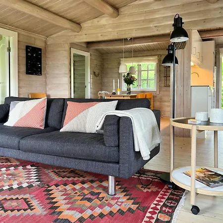 Log With View Of Meadow And Sea Holiday home *