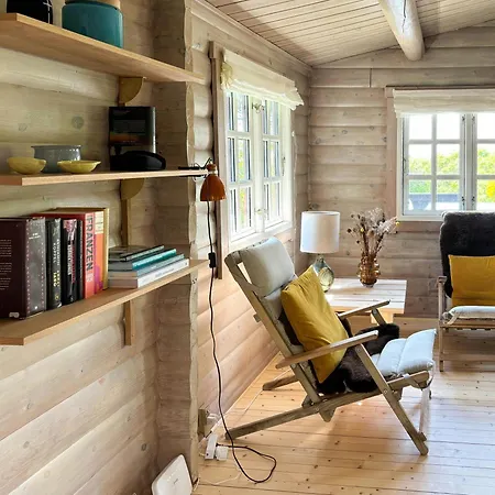 Log With View Of Meadow And Sea Holiday home *