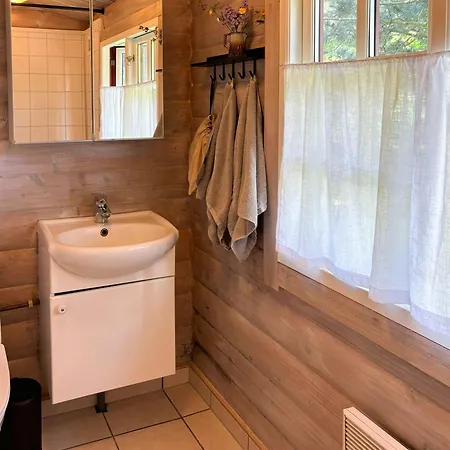 Log With View Of Meadow And Sea Holiday home *