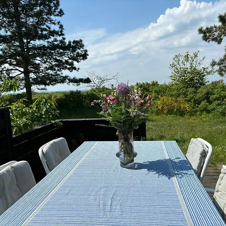 Log With View Of Meadow And Sea Holiday home *